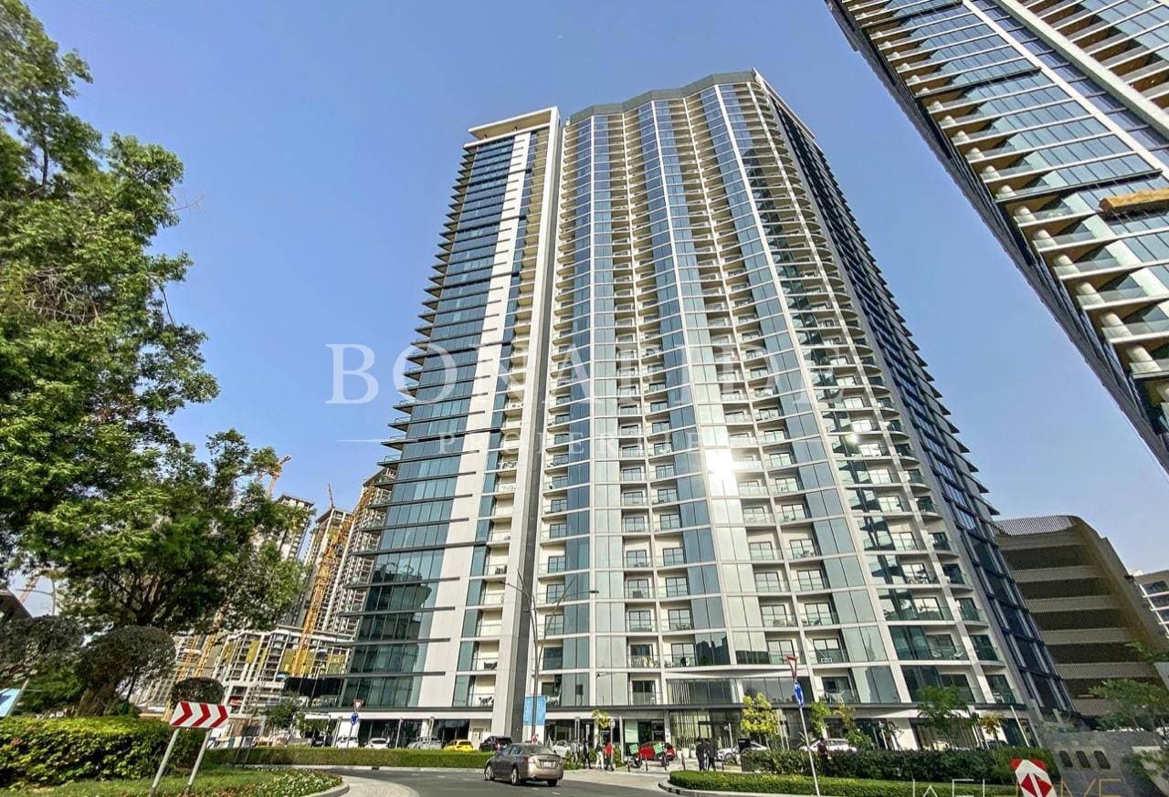 BURJ KHALIFA VIEW | FULLY FURNISHED | PRIME LOCATION 5