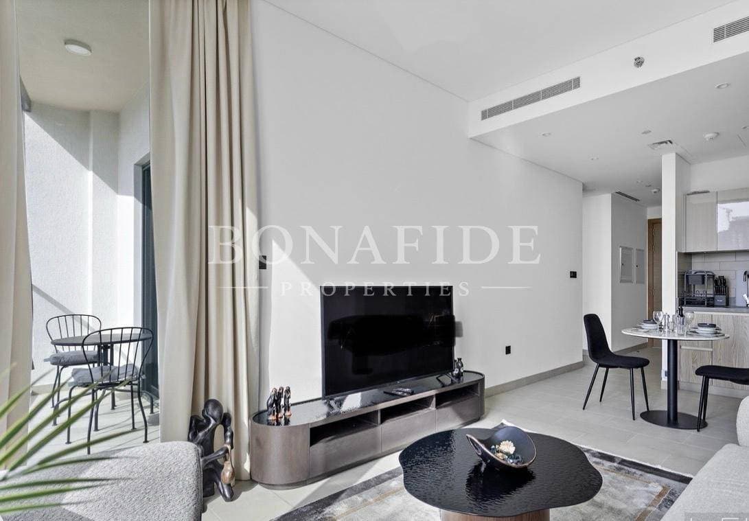 BURJ KHALIFA VIEW | FULLY FURNISHED | PRIME LOCATION 4